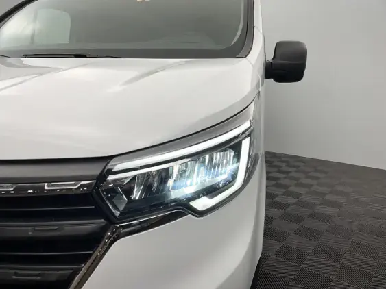 RENAULT TRAFIC FG III - voiture d'occasion - Photo 22