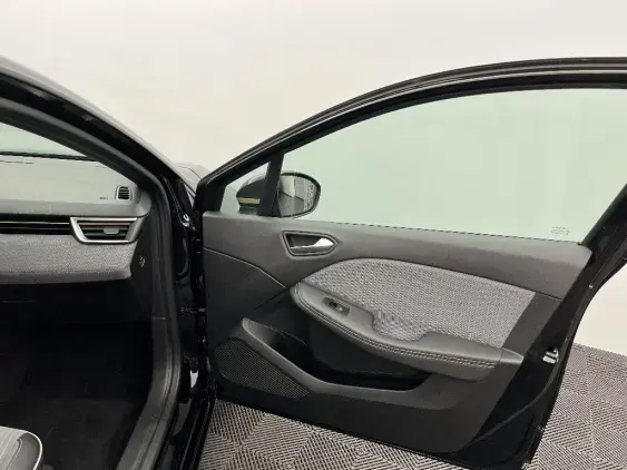 RENAULT CLIO V - voiture d'occasion - Photo 20