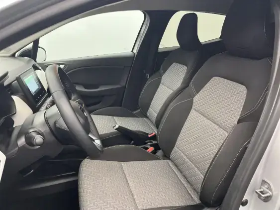 RENAULT CLIO V - voiture d'occasion - Photo 18