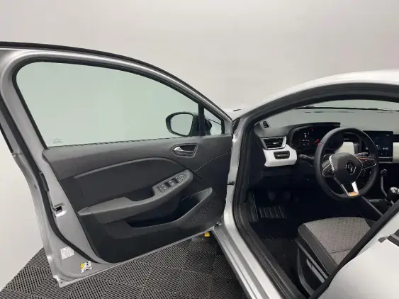 RENAULT CLIO V - voiture d'occasion - Photo 19