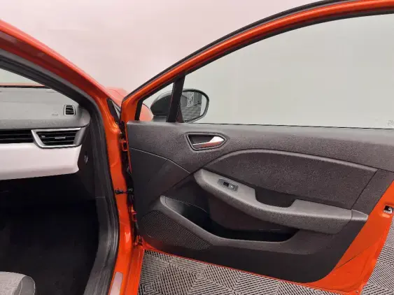 RENAULT CLIO V - voiture d'occasion - Photo 20