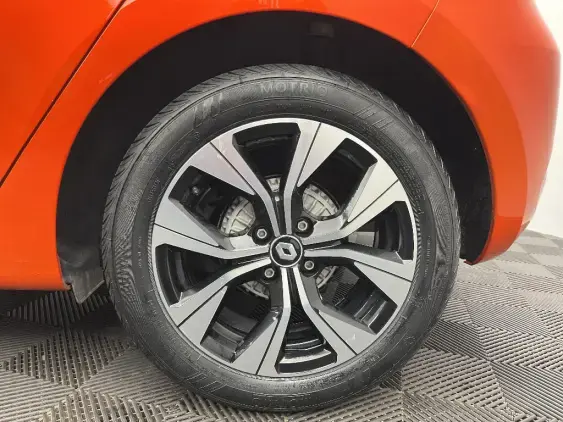 RENAULT CLIO V - voiture d'occasion - Photo 24