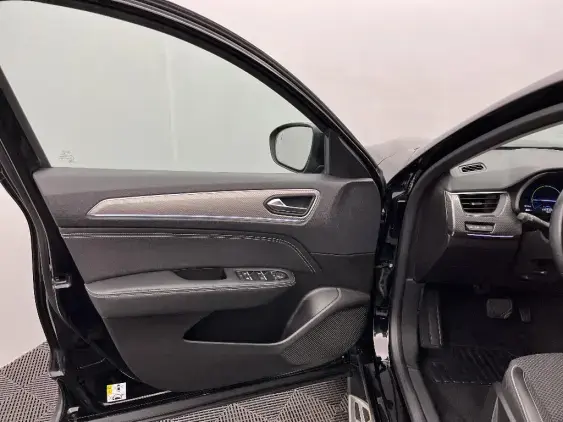 RENAULT ARKANA - voiture d'occasion - Photo 19