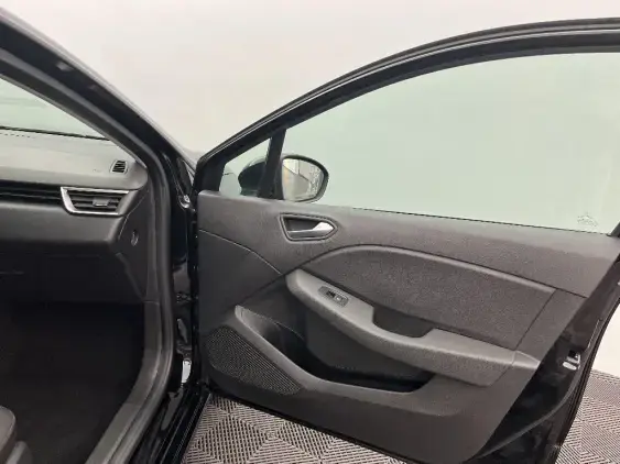 RENAULT CLIO V - voiture d'occasion - Photo 20