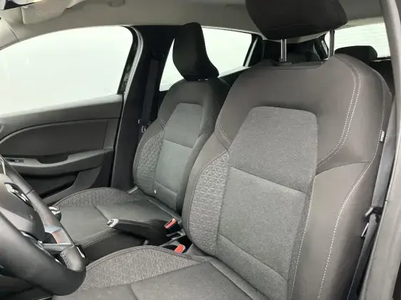 RENAULT CLIO V - voiture d'occasion - Photo 17