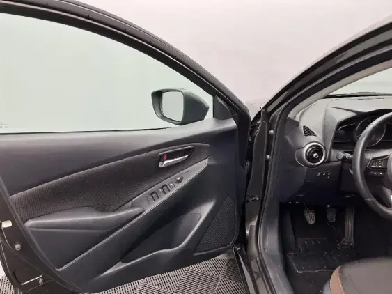 MAZDA MAZDA 2 III - voiture d'occasion - Photo 19