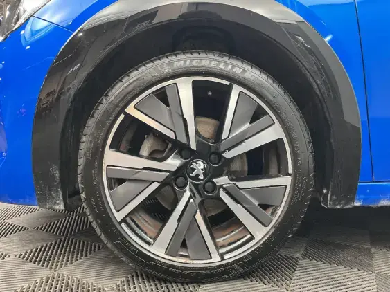 PEUGEOT 208 BUSINESS R II - voiture d'occasion - Photo 23