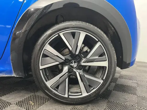 PEUGEOT 208 BUSINESS R II - voiture d'occasion - Photo 24