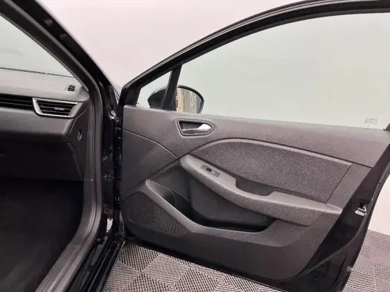 RENAULT CLIO V - voiture d'occasion - Photo 20