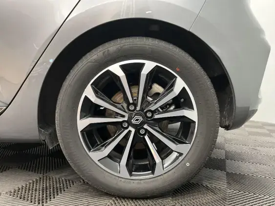 RENAULT CLIO V - voiture d'occasion - Photo 24