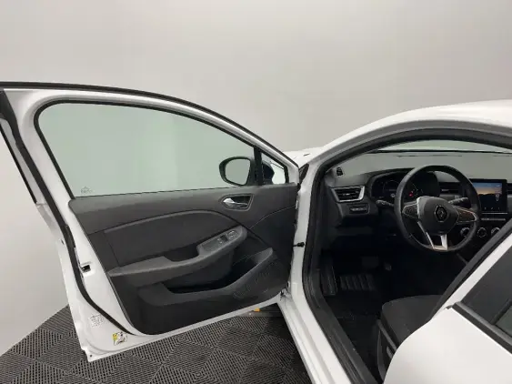 RENAULT CLIO V - voiture d'occasion - Photo 19