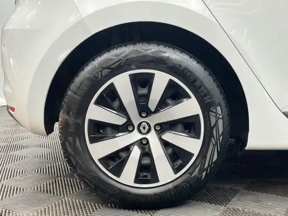 RENAULT CLIO V - voiture d'occasion - Photo 25