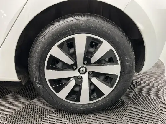 RENAULT CLIO V - voiture d'occasion - Photo 20