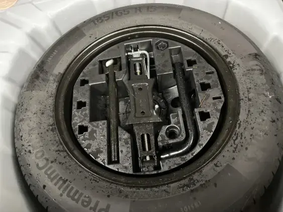 RENAULT CLIO V - voiture d'occasion - Photo 17