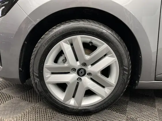 RENAULT CLIO V - voiture d'occasion - Photo 23