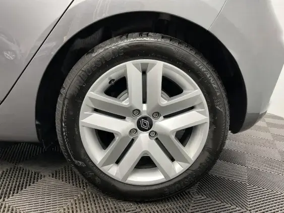 RENAULT CLIO V - voiture d'occasion - Photo 24