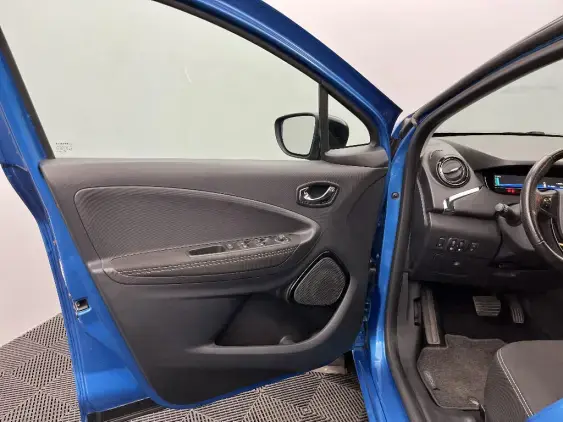 RENAULT ZOE - voiture d'occasion - Photo 19