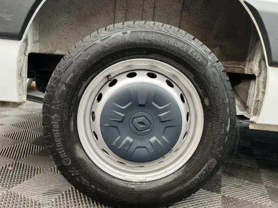 RENAULT MASTER FG III - voiture d'occasion - Photo 25