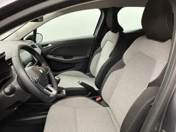 RENAULT CLIO V - voiture d'occasion - Photo 18