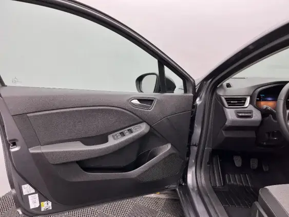 RENAULT CLIO V - voiture d'occasion - Photo 19