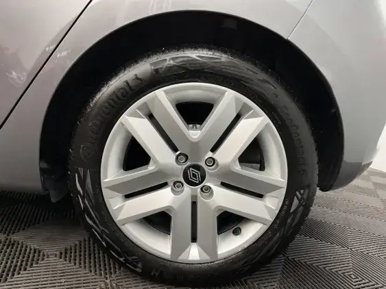 RENAULT CLIO V - voiture d'occasion - Photo 24