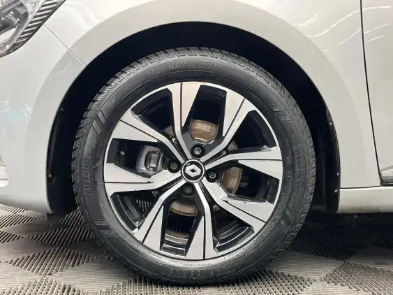 RENAULT CLIO V - voiture d'occasion - Photo 23