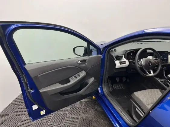 RENAULT CLIO V - voiture d'occasion - Photo 19