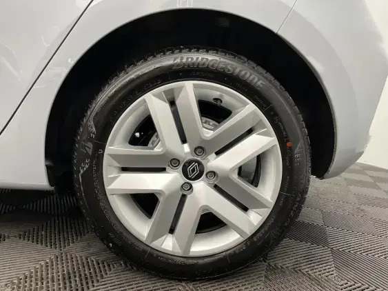 RENAULT CLIO V - voiture d'occasion - Photo 24