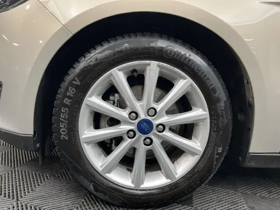 FORD FOCUS III - voiture d'occasion - Photo 23