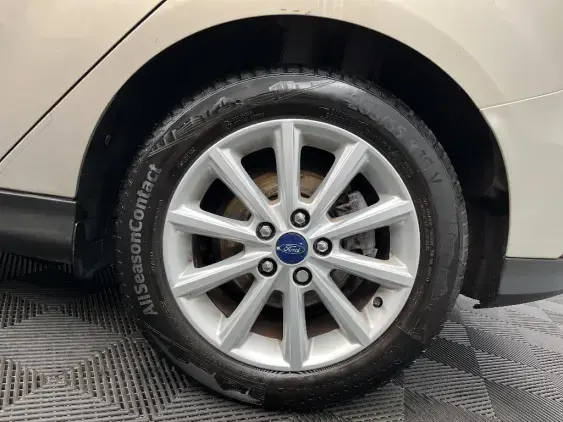 FORD FOCUS III - voiture d'occasion - Photo 24