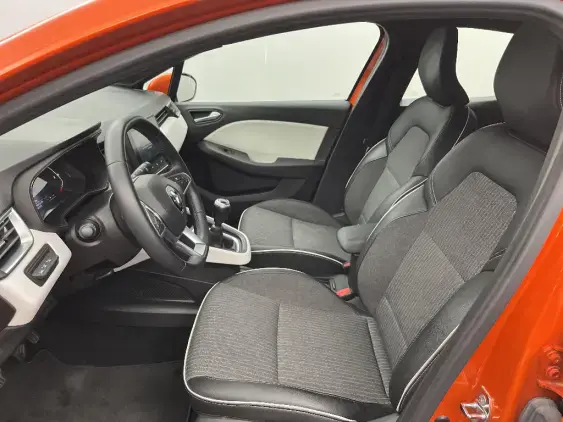 RENAULT CLIO V - voiture d'occasion - Photo 18