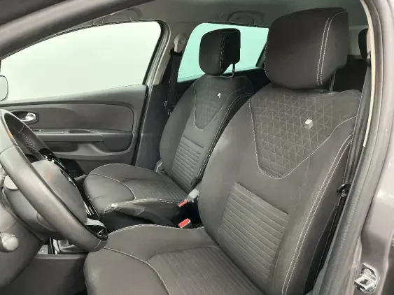 RENAULT CLIO IV - voiture d'occasion - Photo 18