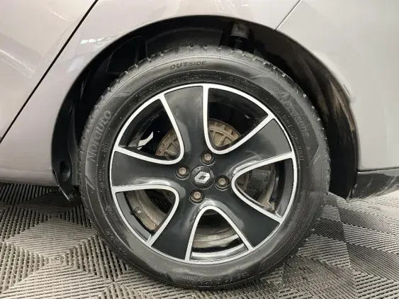 RENAULT CLIO IV - voiture d'occasion - Photo 24