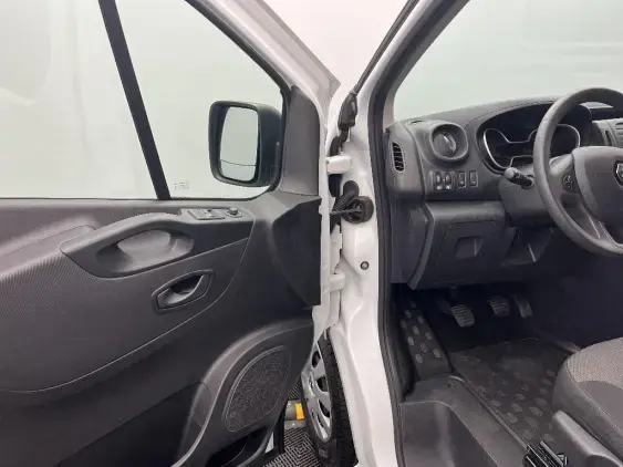 RENAULT TRAFIC NAVETTE III - voiture d'occasion - Photo 19