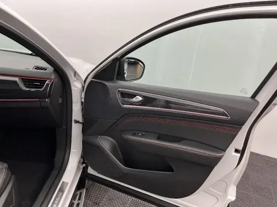 RENAULT ARKANA - voiture d'occasion - Photo 19