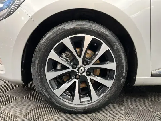 RENAULT CLIO V - voiture d'occasion - Photo 23