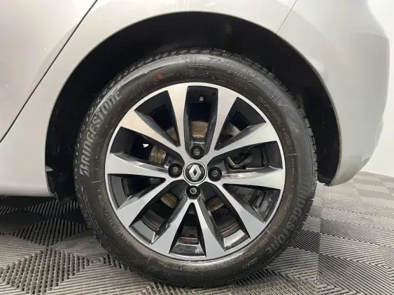 RENAULT CLIO V - voiture d'occasion - Photo 24