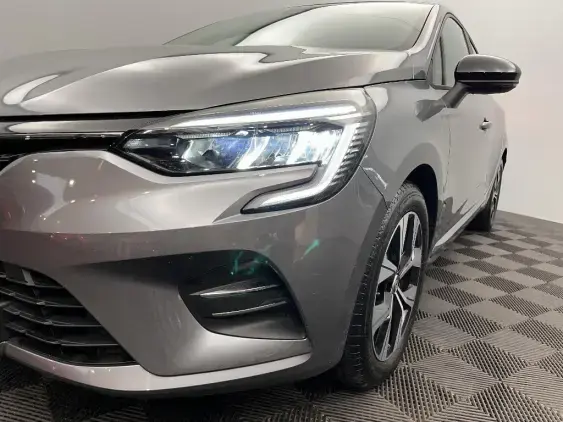 RENAULT CLIO V - voiture d'occasion - Photo 22