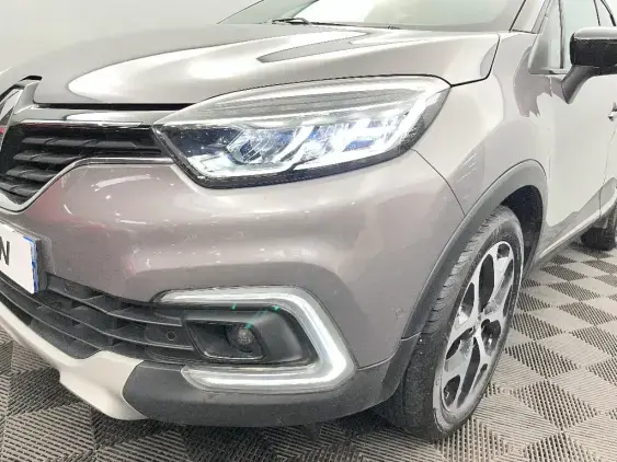 RENAULT CAPTUR - voiture d'occasion - Photo 22