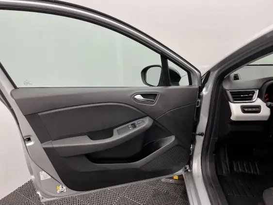 RENAULT CLIO V - voiture d'occasion - Photo 19