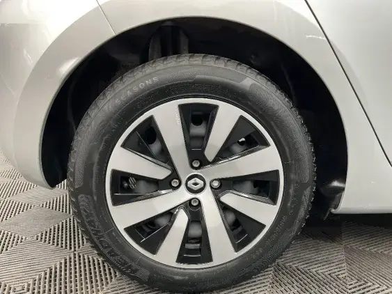 RENAULT CLIO V - voiture d'occasion - Photo 25