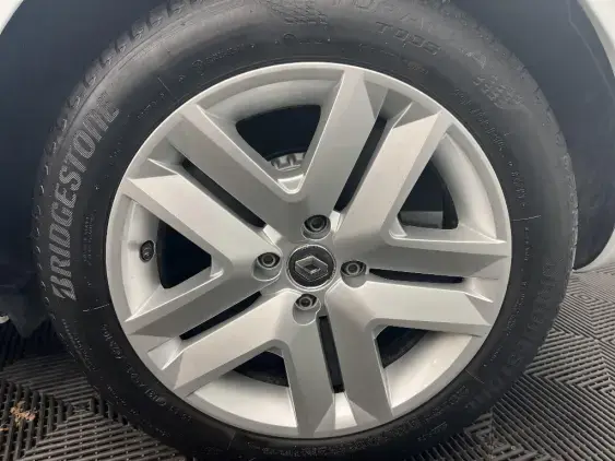 RENAULT CLIO V - voiture d'occasion - Photo 24