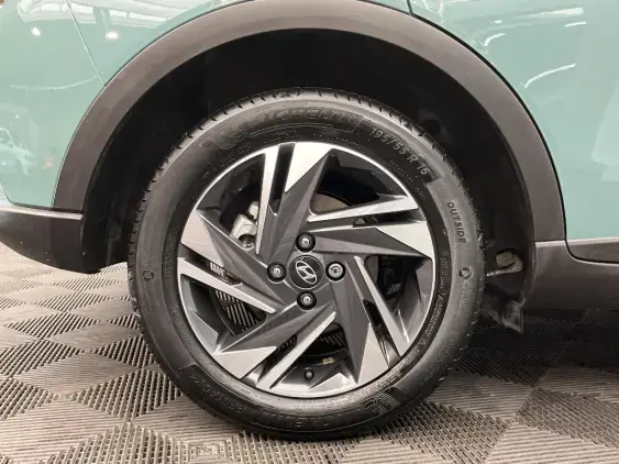 HYUNDAI BAYON - voiture d'occasion - Photo 25