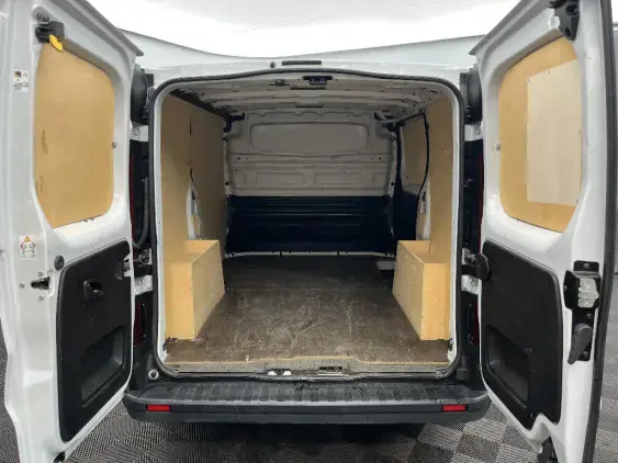 RENAULT TRAFIC FG III - voiture d'occasion - Photo 16