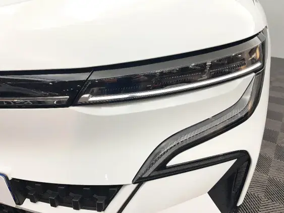 RENAULT MEGANE V - voiture d'occasion - Photo 22