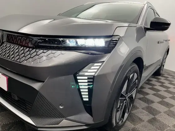 RENAULT SCENIC V ELECTRIQUE - voiture d'occasion - Photo 22