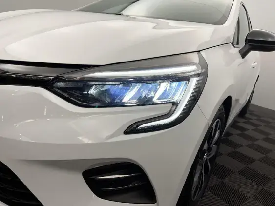 RENAULT CLIO V - voiture d'occasion - Photo 22