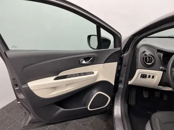 RENAULT CAPTUR - voiture d'occasion - Photo 19