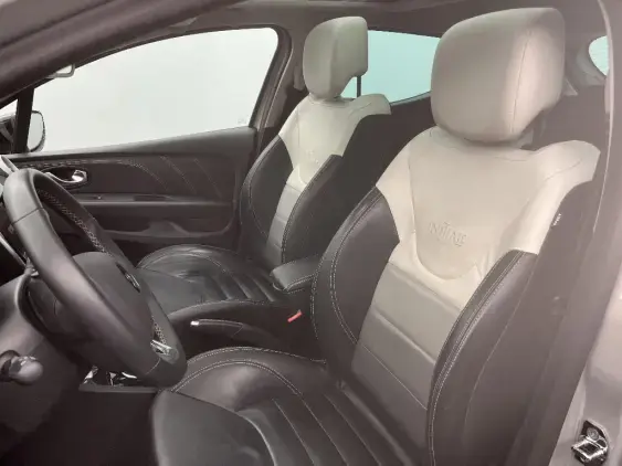 RENAULT CLIO IV - voiture d'occasion - Photo 18