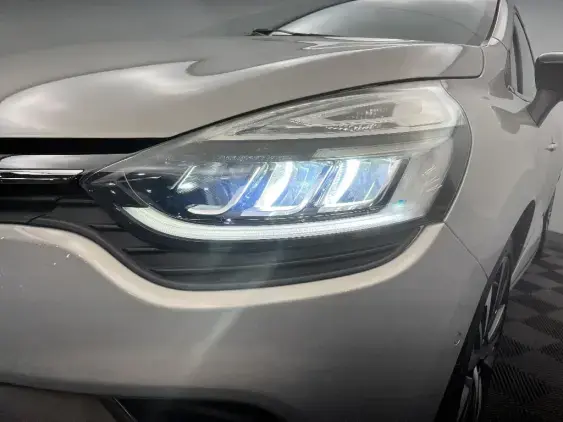 RENAULT CLIO IV - voiture d'occasion - Photo 22